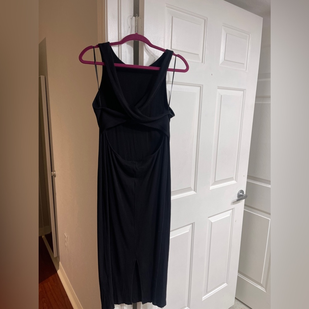 H&M Black back open dress